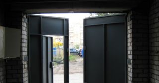 Купить гаражные ворота распашные Златоуст, цена от 3968 руб.