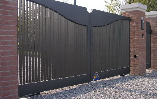 Купить новые ворота Абакан откатные в Златоусте по цене от 84648 руб