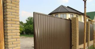 Купить откатные ворота из профнастила Златоуст, цена от 1799 руб.